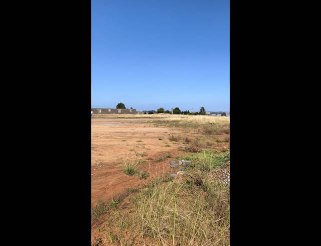 1,900M² VACANT LAND FOR SALE IN ORANJEVILLE